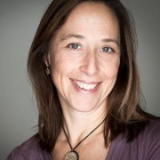 Headshot of Rachel Kennison